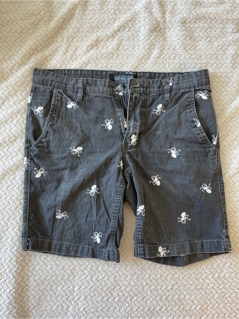 Sunday Work Cloths  Men's Gray Octopus Print Casual Shorts size 32